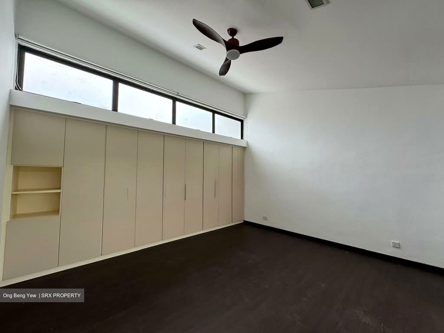 Angklong Lane (D20), Terrace #577208011